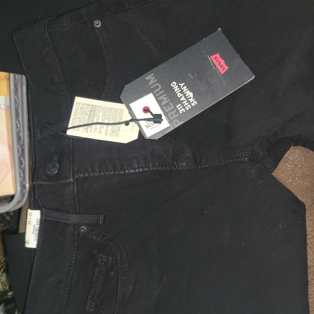 Levi 311 shaping skinny 26x30 black